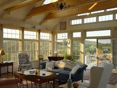 Apple Hill Inn-1