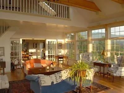 Apple Hill Inn-2